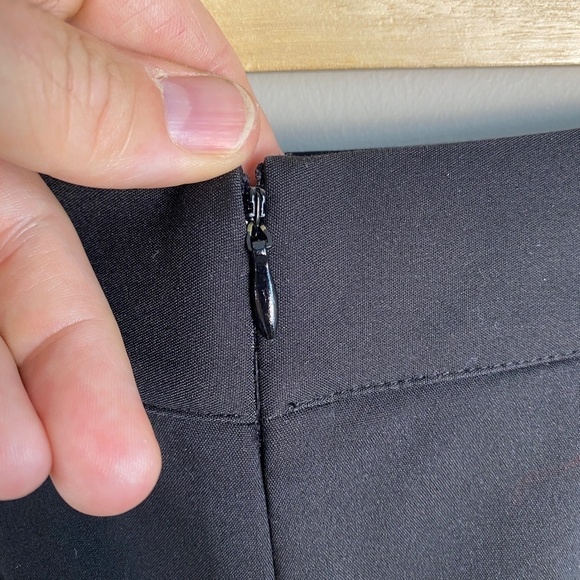 Alfani Women's Black Straight Skirt Mini Size 8 Zipper Pockets Pencil‎ Stretch - Picture 5 of 12